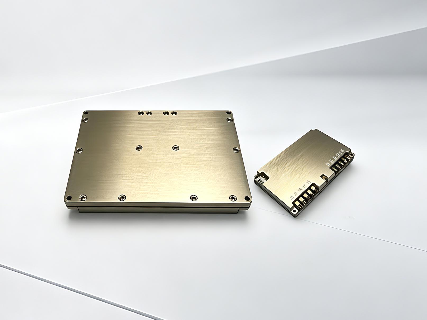 BNTDF8BAJ dual-band eight-channel anti-jamming antenna